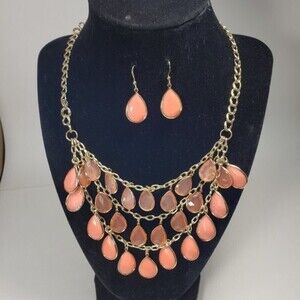 Polished Gold-tone Layered Necklace & Matching Earrings - Salmon Pink Stones
